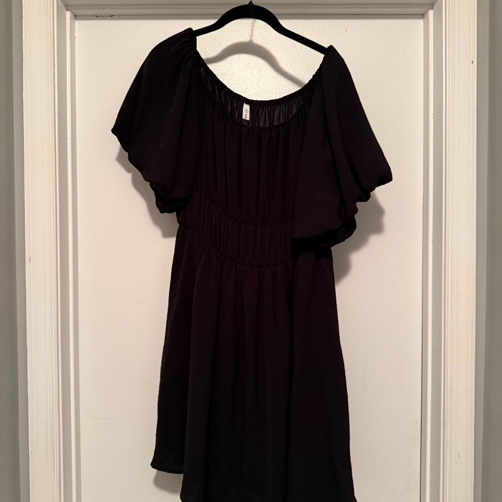 Black off-the-shoulder Mini Dress